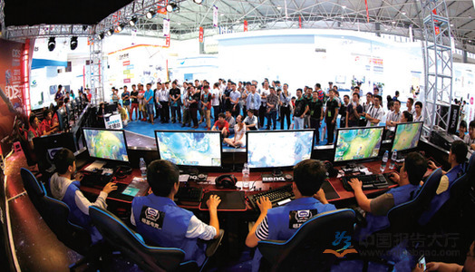 随着内马尔 随着内马尔